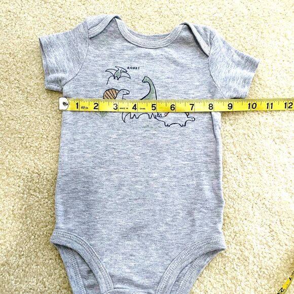 Carters Just One You Baby Boy Dinosaur Onesie Short Sleeve Snap Closure Size 6m - Picture 5 of 7